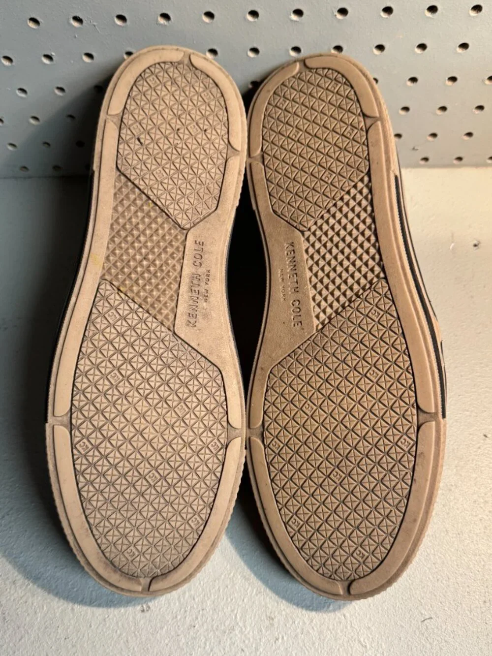 Kenneth Cole New York Shore Faux Suede Moc Toe Chukka Boots Men Size 11
